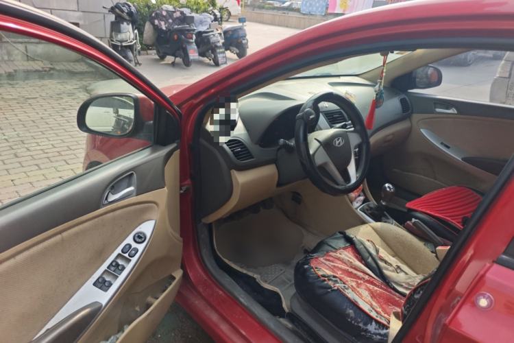 Used Hyundai Verna (older generation) 2010 Sedan 1.4L Manual Comfort GS
