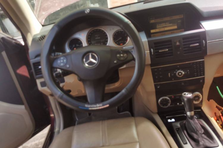 Used Mercedes-Benz GLK-Class 2008 GLK 300 4MATIC Luxury Model Steering Wheel