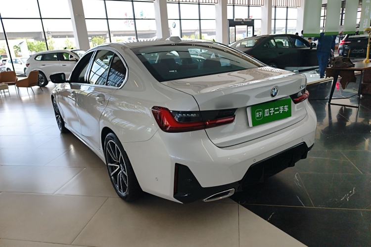 Used BMW 3 Series 2025 325i M Sport Package Rear Left 45 Deg