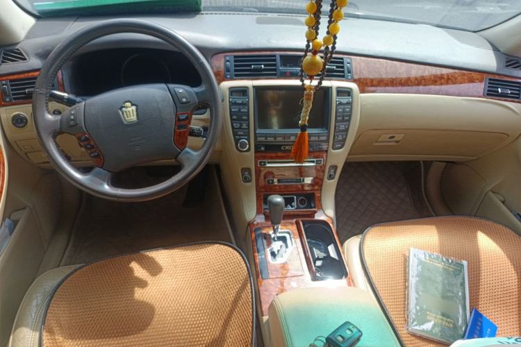 Used Toyota Crown 2007 2.5L Royal Special Edition Center Console