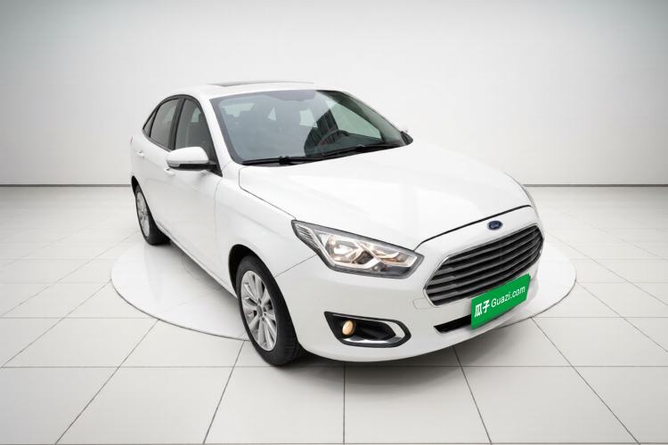 Used Ford Escort 2015 1.5L Automatic Fashion Model
