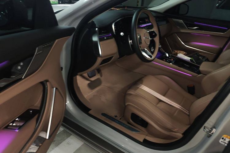 Used Jaguar XFL 2024 2.0T P250 Two-Wheel Drive Prestige Luxury Edition