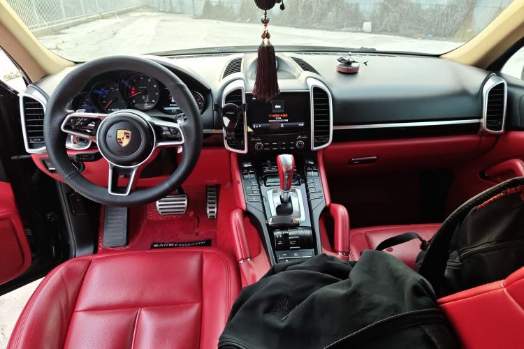 Used Porsche Cayenne 2016 Cayenne 3.0T Center Console