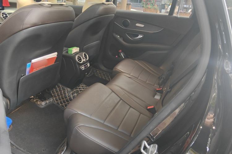 Used Mercedes-Benz GLC 2021 GLC 260 L 4MATIC Luxury Model Interior 4