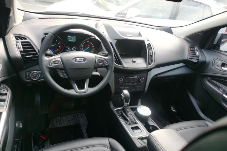 Used Ford Kuga 2019 EcoBoost 180 Two-Wheel-Drive Platinum Edition China VI Standard
