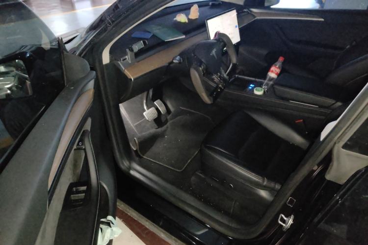 Used Tesla Model Y 2022 Rear-Wheel-Drive Version Driver Seat