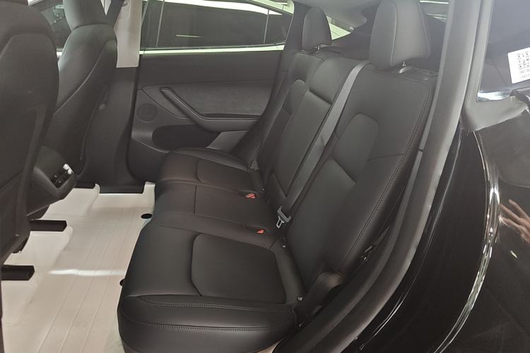 Used Tesla Model Y 2023 Long-Range All-Wheel-Drive Version