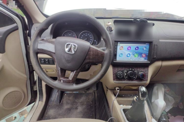 Used BAIC Weiwang M20 2014 1.5L Basic Version BJ415B Steering Wheel