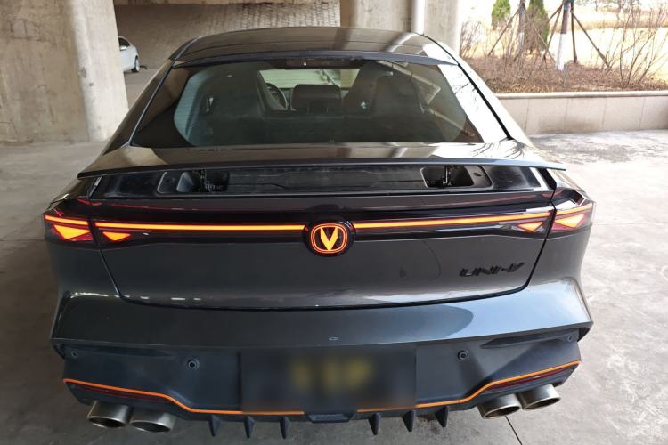 Used Changan UNI-V 2025 Model Third-Generation 2.0T Dynamic Edition