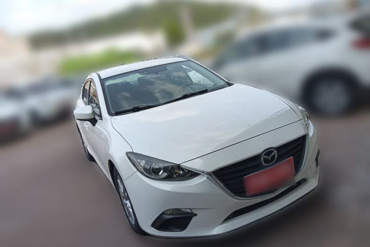 Used Mazda 3 Axela 2014 Sedan 1.5L Automatic Comfort Model Front Right 45 Deg