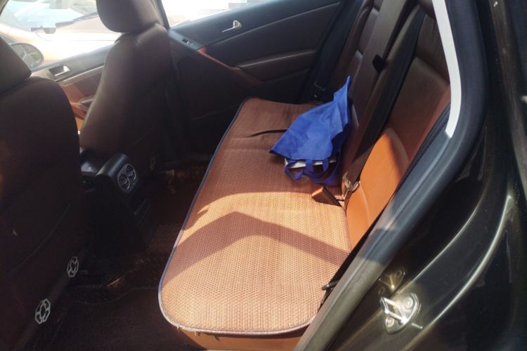 Used Volkswagen Tiguan 2015 1.8TSI Automatic All-Wheel-Drive Luxury Model