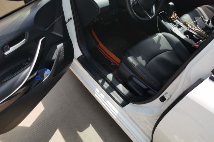 Used Toyota Corolla 2021 Dual-Engine 1.8L E-CVT Pioneer Edition Driver Seat