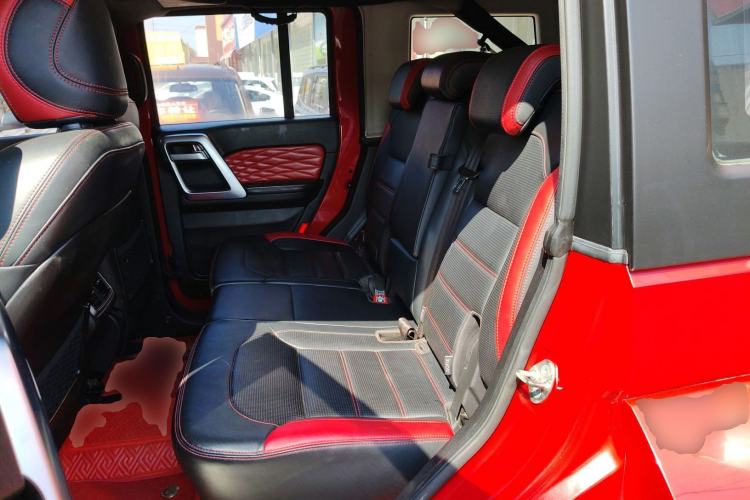 Used BAIC Off-Road BJ40 2019 2.3T Automatic Four-Wheel Drive Urban Hunter Edition Premium Model China VI Emission Standard