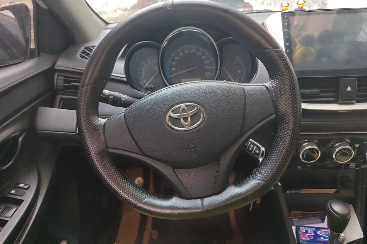 Used Toyota YARiS L Zhi Xiang 2017 1.5E CVT Dynamic Edition Steering Wheel