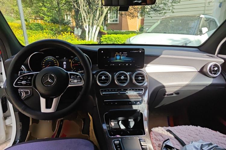 Used Mercedes-Benz GLC 2020 Facelift GLC 300 L 4MATIC Dynamic Edition
