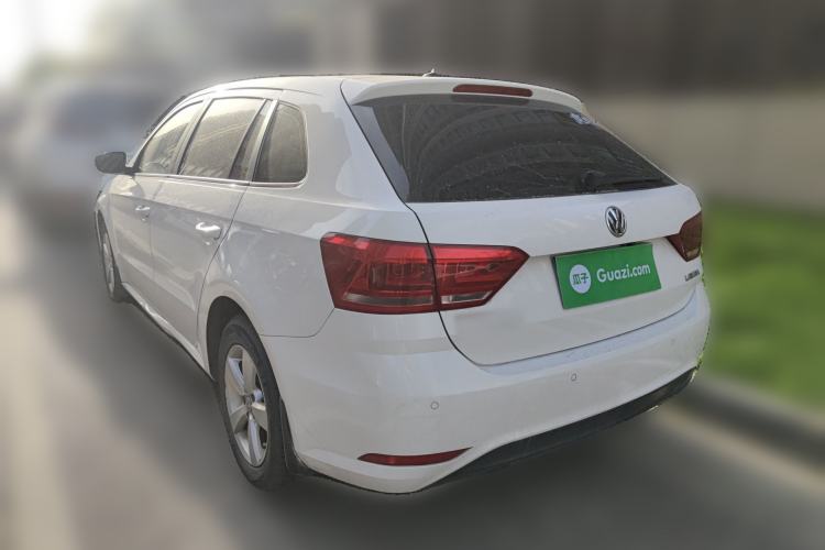 Used Volkswagen Gran Lavida 2015 1.6L Automatic Fashion Edition
