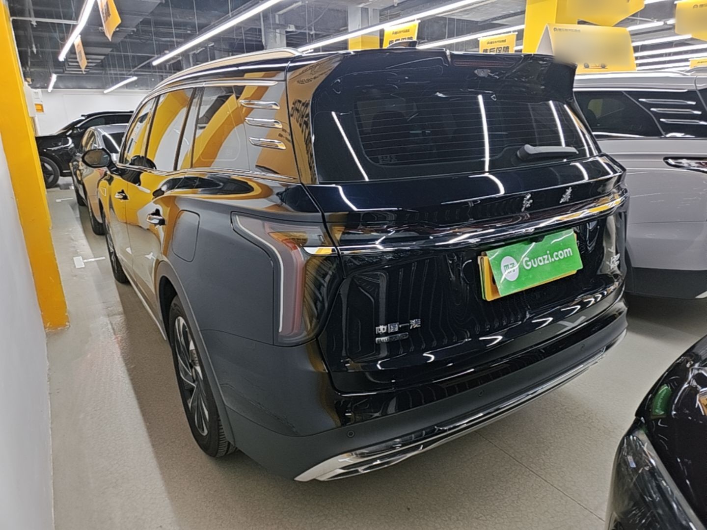 Hongqi HS7 PHEV 2024 2.0T PHEV Four-Wheel Drive Flagship Edition 6 Seats — снимка 4