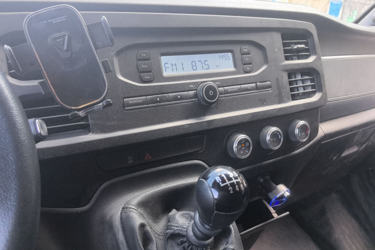 Used JMC Fushun 2022 2.0T Manual Van Short Wheelbase Low Roof 3-Seater
