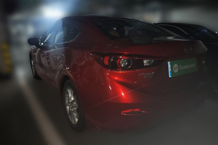 Used Mazda 3 Axela 2017 Sedan 1.5L Automatic Luxury Model China VI Standard
