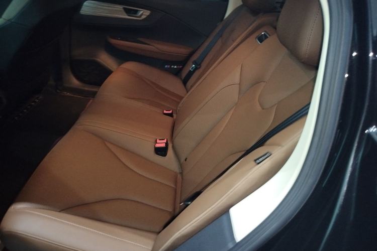 Used Hongqi E-QM5 2024 610 km PLUS
