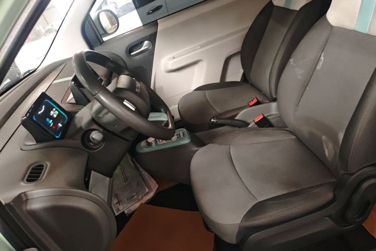 Used CHANGAN NEVO Lumin 2022 155 km – Refreshingly Sweet Edition Left Front Seat