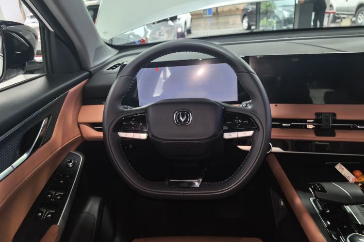 Used CHANGAN CS75 PLUS 2024 3rd Generation Champion Edition 1.5T Intelligent Drive Dynamic Model