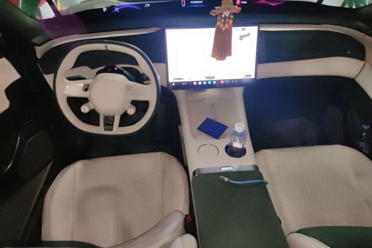 Used Xiaomi Auto YU7 2025 Ultra-Long Range All-Wheel Drive Pro Version
