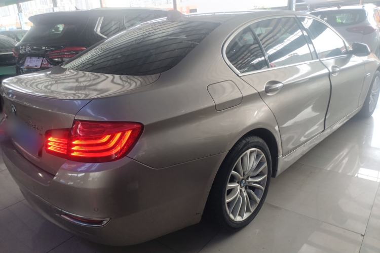 Used BMW 5 Series 2014 525Li Luxury Design Package Rear Right 45 Deg