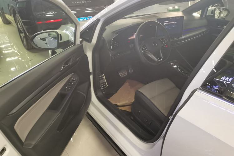 Used Volkswagen Golf 2025 300TSI R-Line