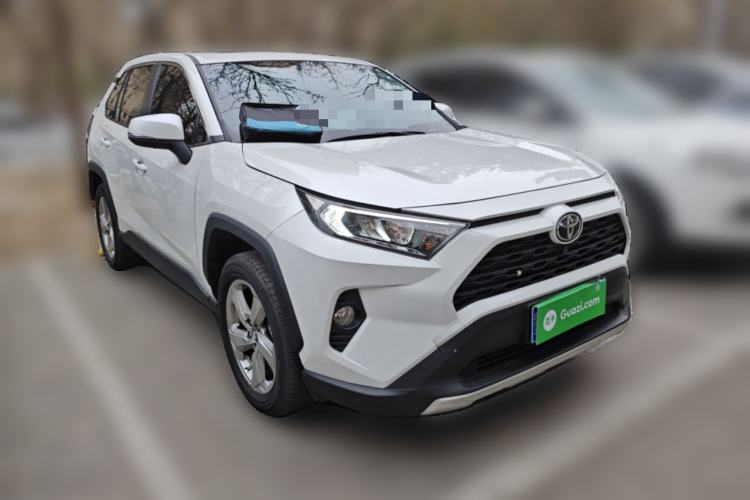 Used Toyota RAV4 2021 2.0L CVT Two-Wheel Drive Fashion PLUS Edition Front Right 45 Deg
