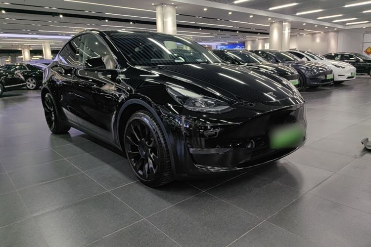 Used Tesla Model Y 2021 Long-Range All-Wheel-Drive Version
