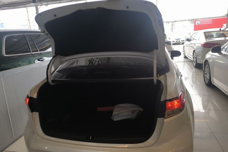 Used Toyota Levin 2023 Smart Electric Hybrid Dual-Engine 1.8L Leading Edition