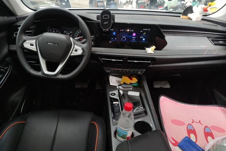 Used CHANGAN OSHAN X7 PLUS 2022 1.5T Blue Whale Edition Automatic Luxury 7-Seater
