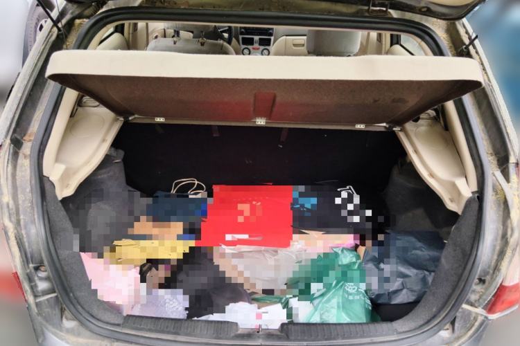 Used Chery Fengyun 2 2010 Hatchback 1.5L Ambition Model Trunk