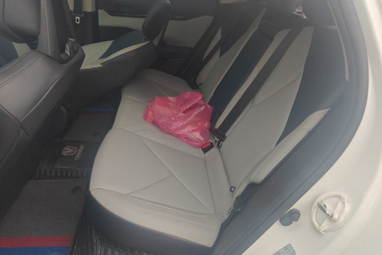 Used Changan UNI-V iDD 2023 ZhiDian iDD 1.5T 113km ZhiKu Model