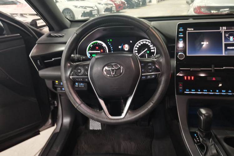 Used Toyota Avalon 2019 Dual-Engine 2.5L Luxury Edition China VI Standard
