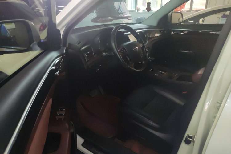 Used GAC Trumpchi GS8 2017 320T Two-Wheel Drive Luxury Smart Connectivity Version (7 Seats)