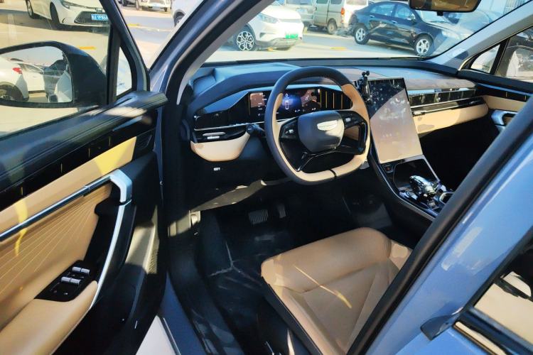 Used Geely Auto FX11 2023 1.5TD DCT Prestige Edition