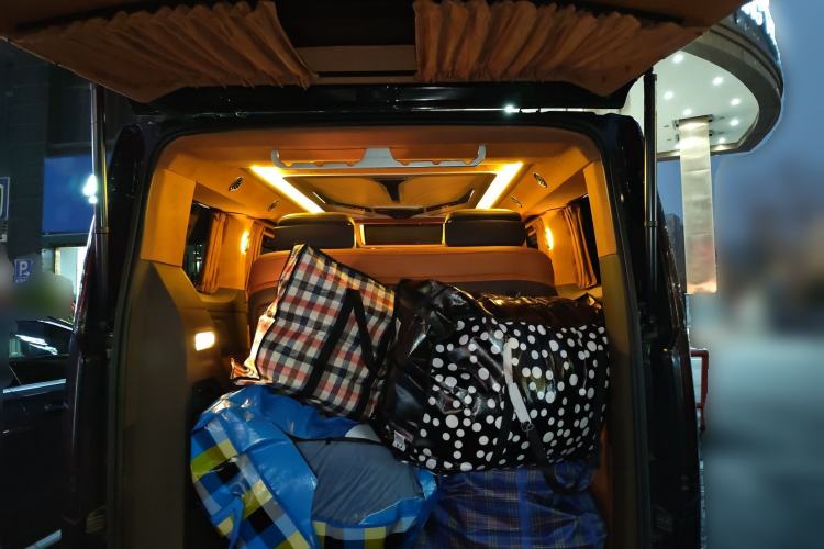 Used Juntian Black Warrior Youth 2023 2.0T Diesel Standard Edition Trunk