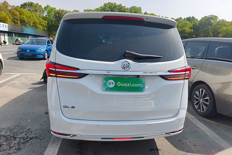 Used Buick GL8 2023 Land Executive Class Comfort Model