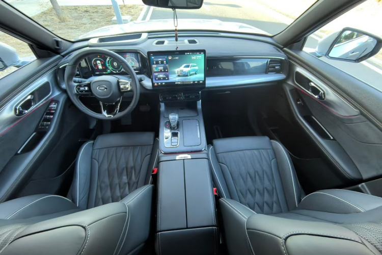 Used GAC Trumpchi GS8 2022 Dual-Engine Series 2.0TM Two-Wheel Drive Prestige Edition (7 Seats)