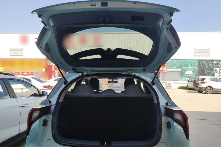 Used Geometry E Firefly 2023 401KM Linglong Tiger 5-Seater Trunk