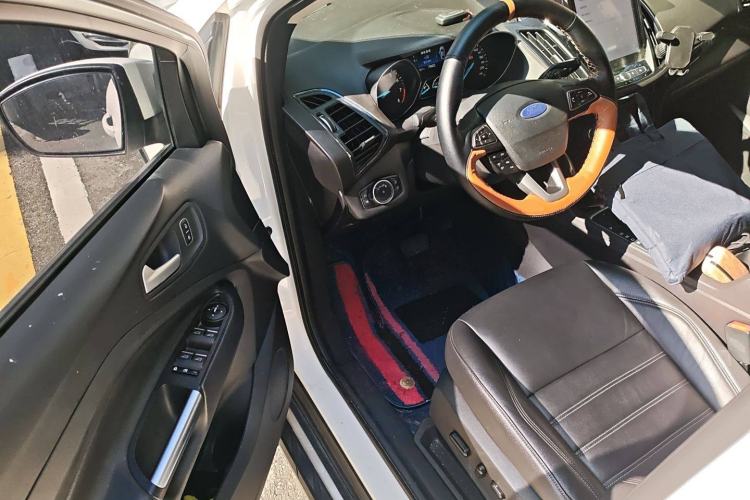 Used Ford Kuga 2019 EcoBoost 180 Two-Wheel-Drive Titanium Plus Model China V Standard
