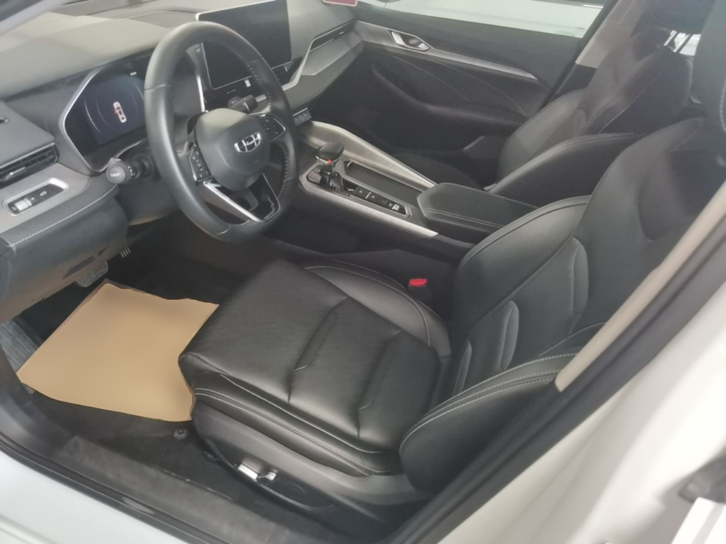 Geely Auto Preface 2021 2.0TD Luxury Version - Luxury — снимка 17