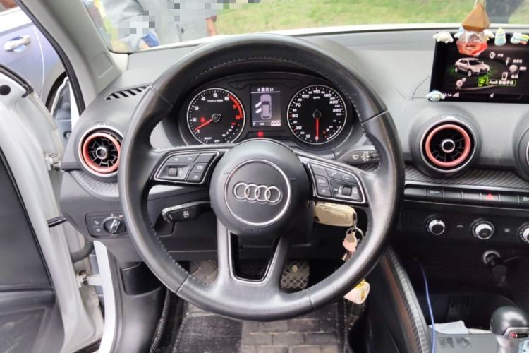 Used Audi Q2L 2018 35 TFSI Launch Exclusive Edition China VI
