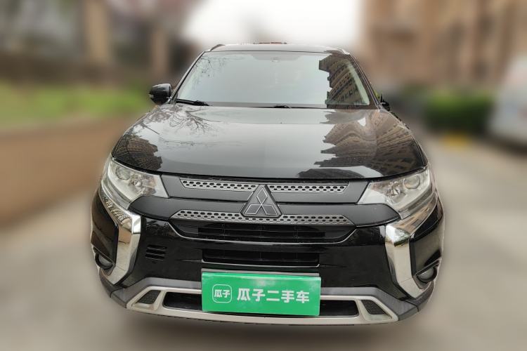 Used Mitsubishi Outlander 2019 2.0L Two-Wheel Drive Comfort Edition 5 Seats China VI Standard
