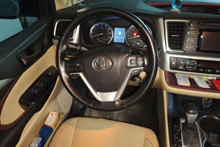 Used Toyota Highlander 2015 2.0T Four-Wheel Drive Luxury Edition 7-Seater