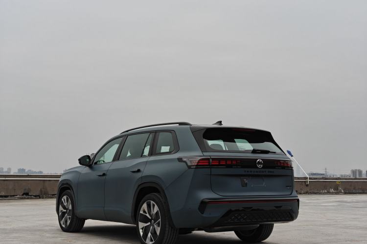 Used Volkswagen Teramont 2025 Tiguan Pro 450TSI 4Motion Crosswind Edition
