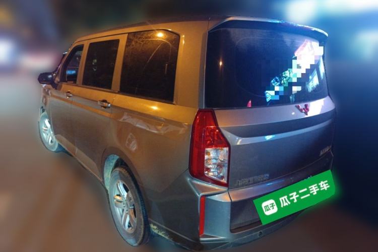 Used Wuling Hongguang PLUS 2019 1.5T Manual Comfort Version 7 Seats