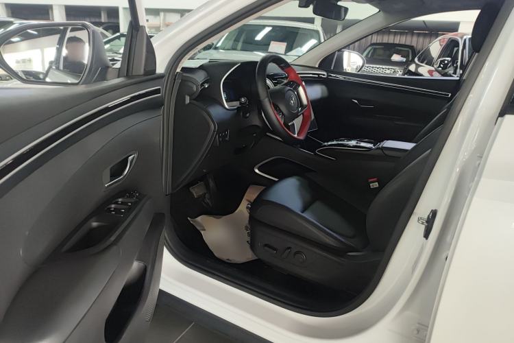 Used Hyundai Tucson 2023 Tucson L 1.5T Automatic Two-Wheel Drive DLX Luxury Edition
